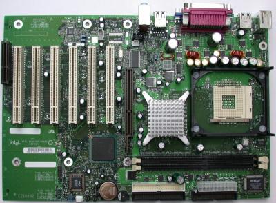 Intel D845GBV - eines von vier i845G-Mainboards von Intel
