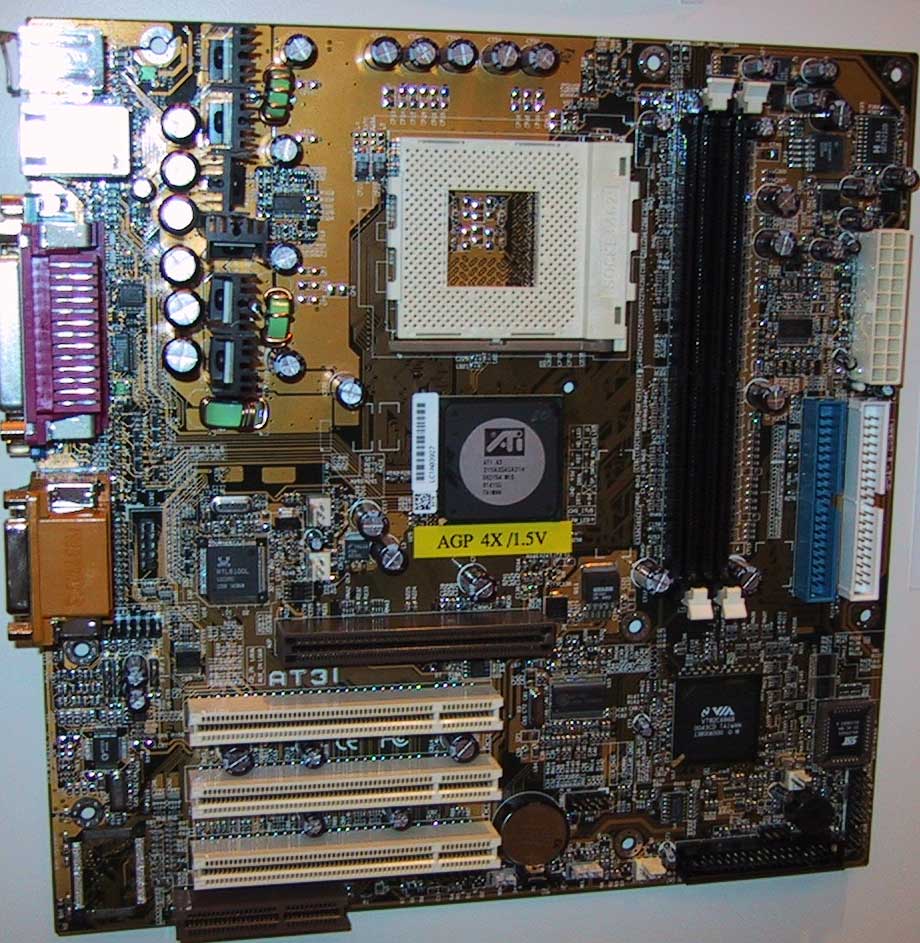 ATI A3 Chipsatz auf FIC Mainboard