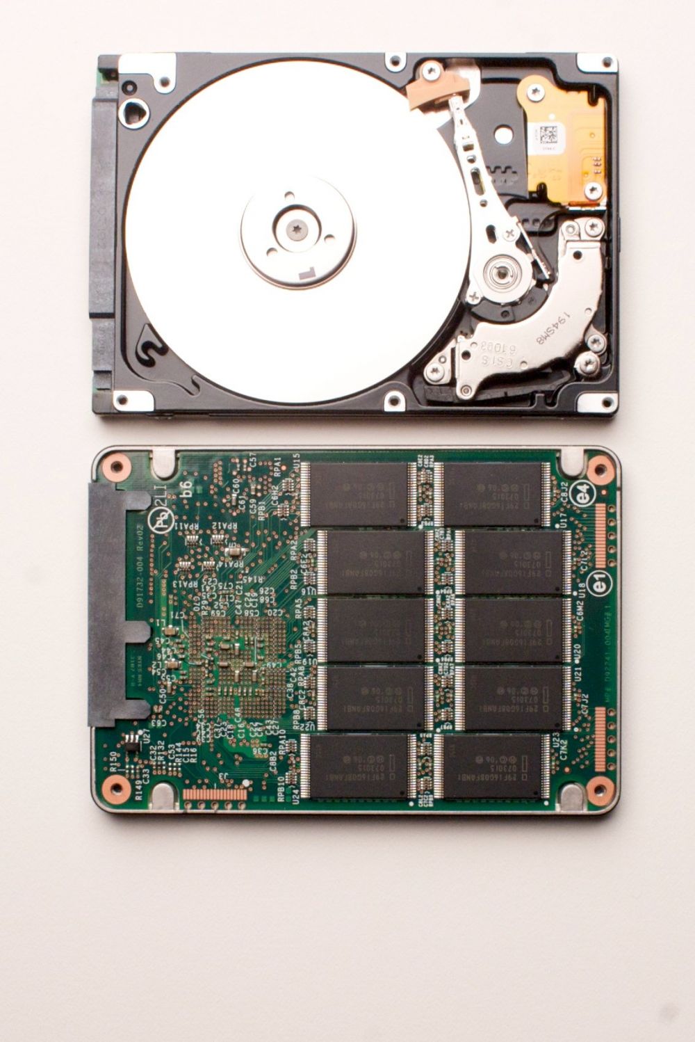 Innenleben der Intel SSDs