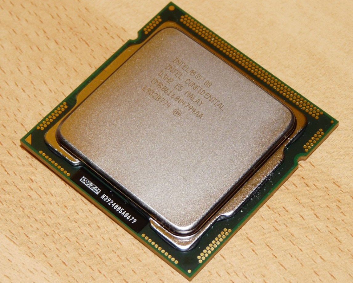 Xeon сколько ядер. Intel Core i5-661. Процессор Intel Core i5 661 3,33 ГГЦ (VGA,2х256 KБ l2,4 МБ l3,2.5 ГТ/С,Clarkdale,87 Вт,32нм,lga1156). I5 661 фото. I5 661 характеристики.