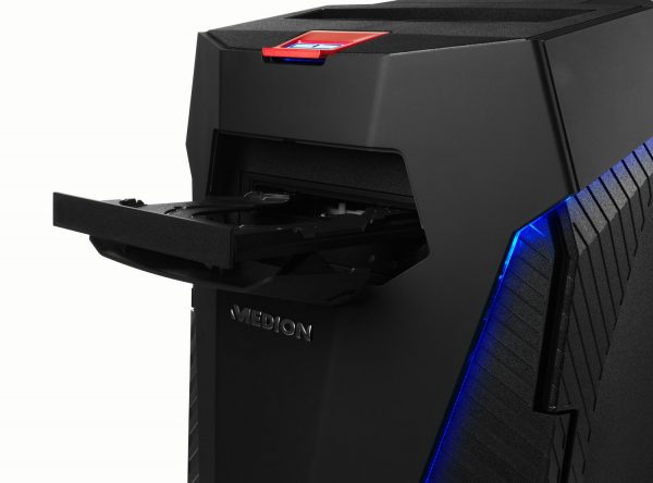 MEDION Erazor X7731 D Lade offen