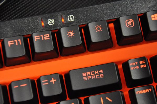 Rapoo V500S Closeup