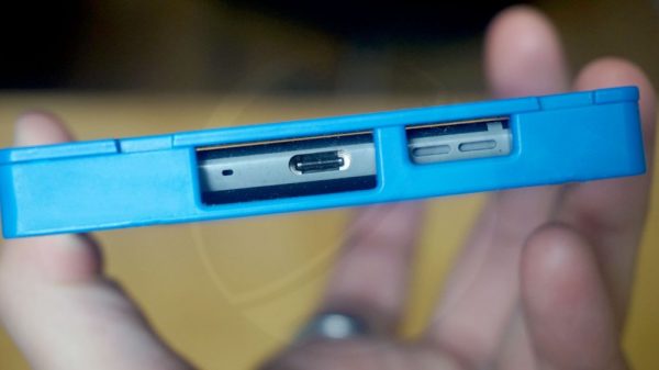 Nokia 9 USB