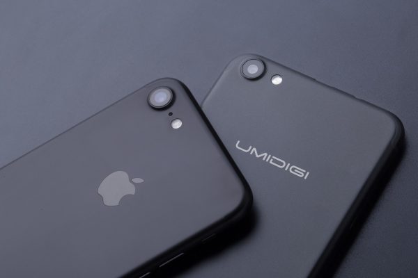 UMIDIGI G and iPhone backs