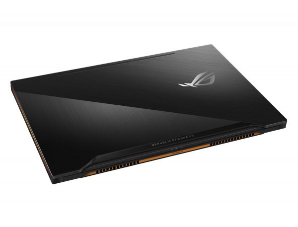 ASUS ROG Zephyrus geschlossen