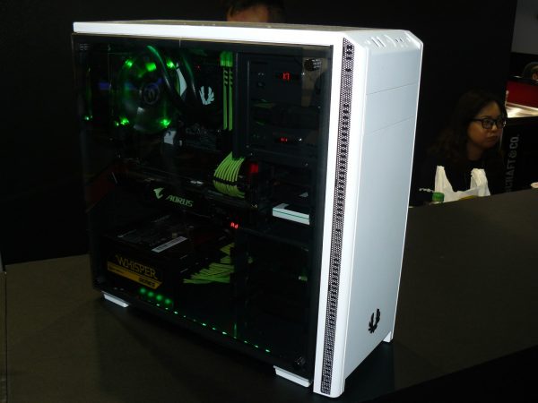 BitFenix Nova TG White Blitz