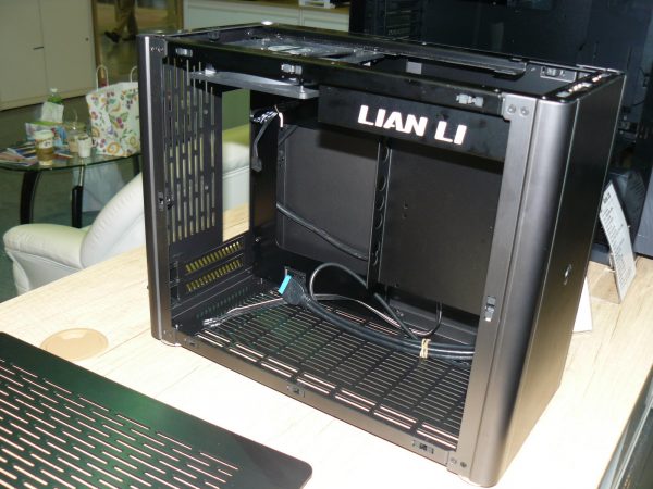 Lian Li PC-Q38 schwarz