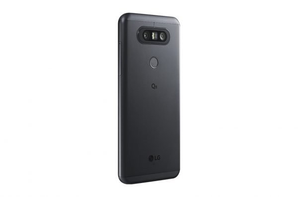 LG Q8 Hinten