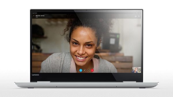 Lenovo Yoga 720-15 Aufgeklappt