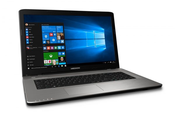 MEDION AKOYA E7424 offen links