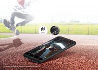 LG Q6 Durable metal frame