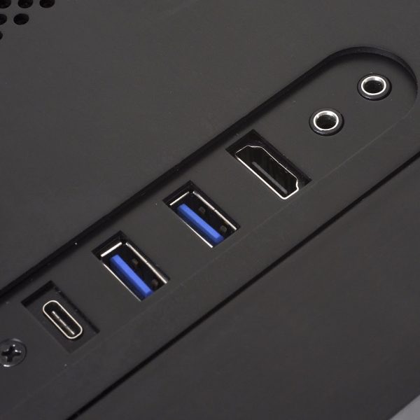 Lian Li PC-V3000 Anschlüsse