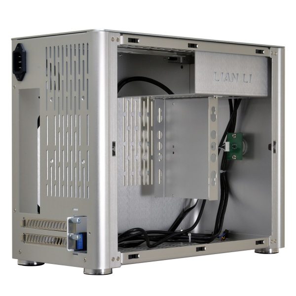 Lian Li PC-Q38 Alu inside