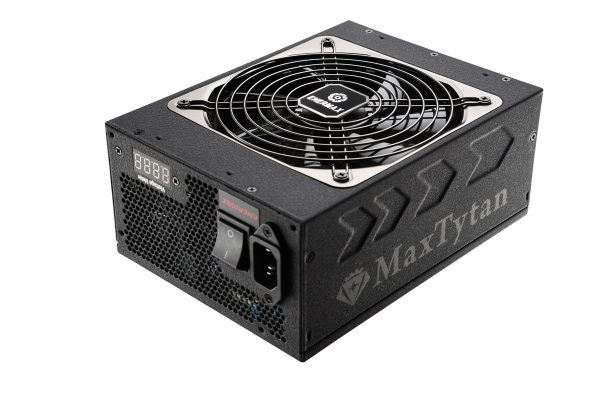 MaxTytan 1250W Powersocket