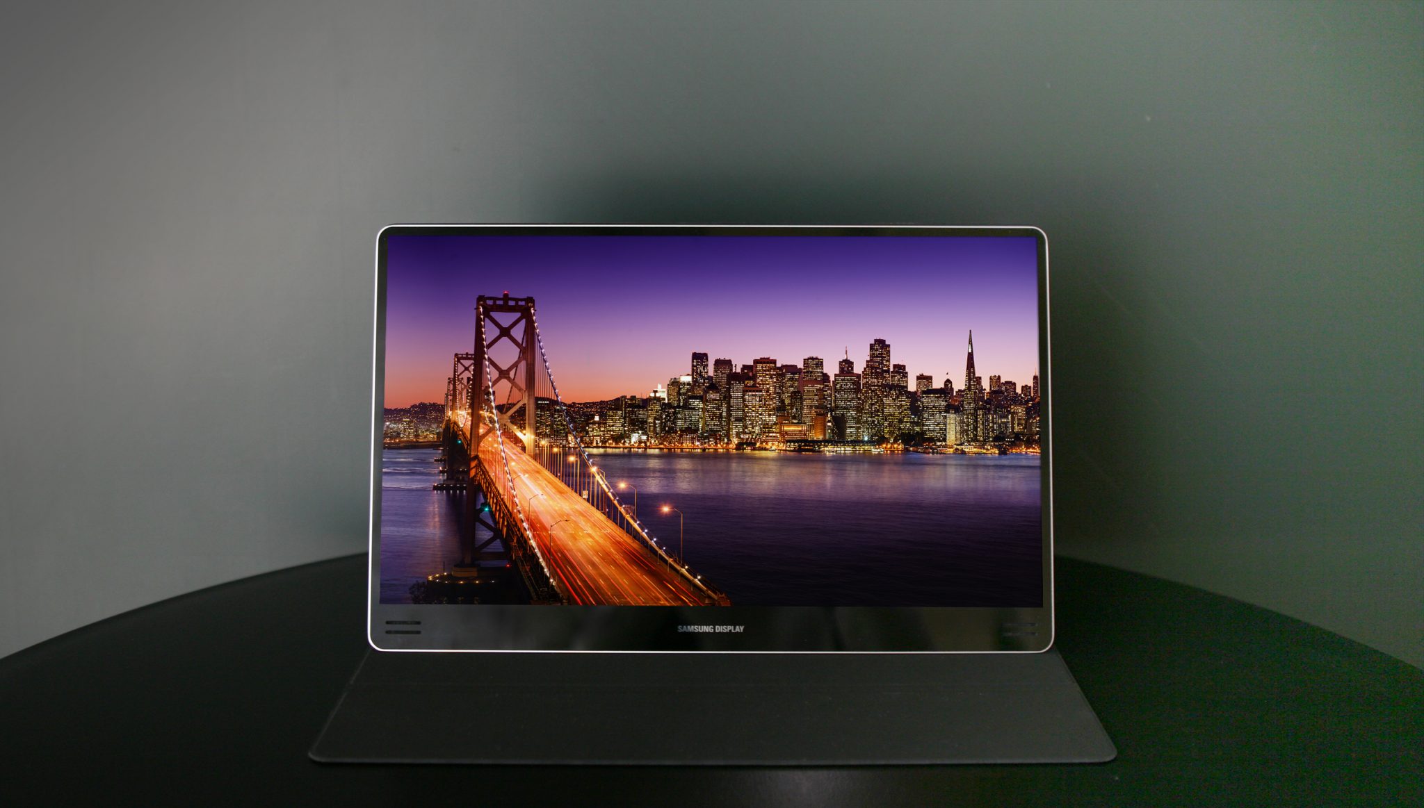 Экран ноутбук samsung. Ноутбук самсунг 2021. Samsung display OLED. Дисплей самсунг ноутбук. Самсунг с выдвижным экраном.