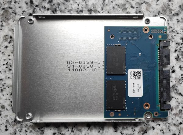 Crucial MX500 PCB