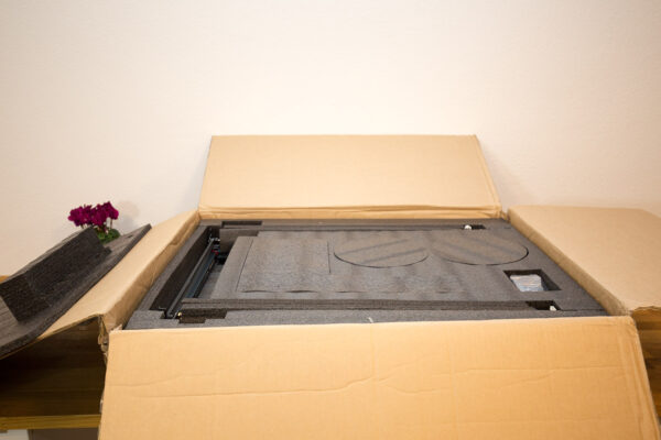 Elegoo Neptune 4 Max - sicher verpackt unter Abdeckung
