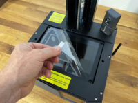 Entfernen der Schutzfolien vom LCD Display