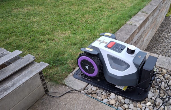 Anthbot M9 Pro - Angedockt